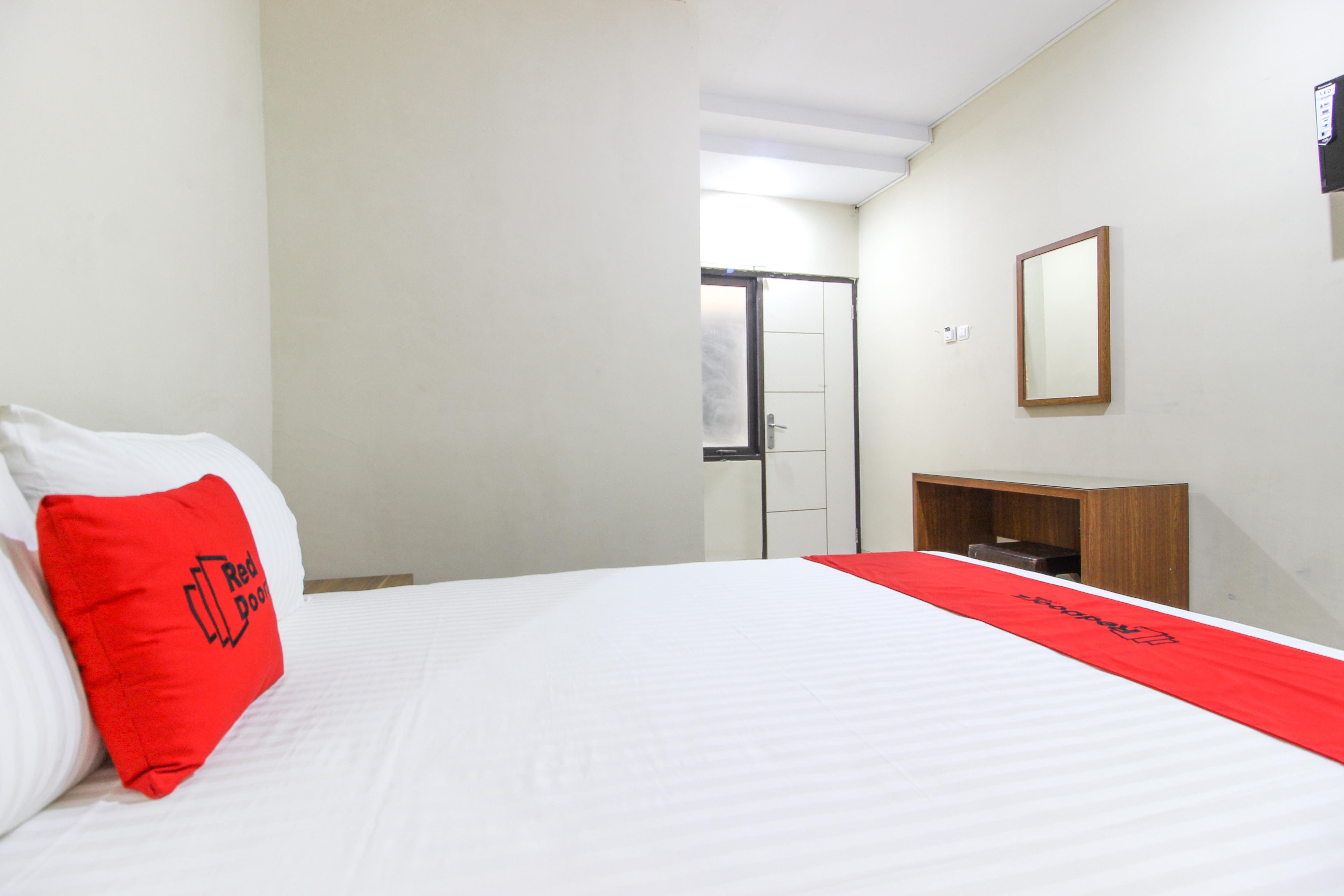 Hotel Reddoorz Near Jogja Kembali Monument 3 Kalasan Exterior foto