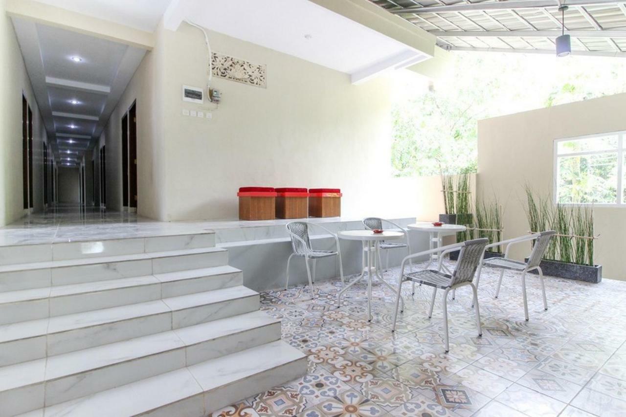Hotel Reddoorz Near Jogja Kembali Monument 3 Kalasan Exterior foto